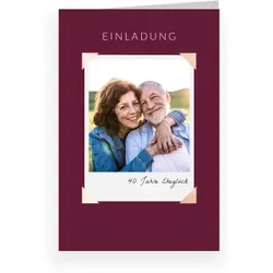 Einladungskarte Hochzeitstag: Portrait mit Foto in Dunkelrot