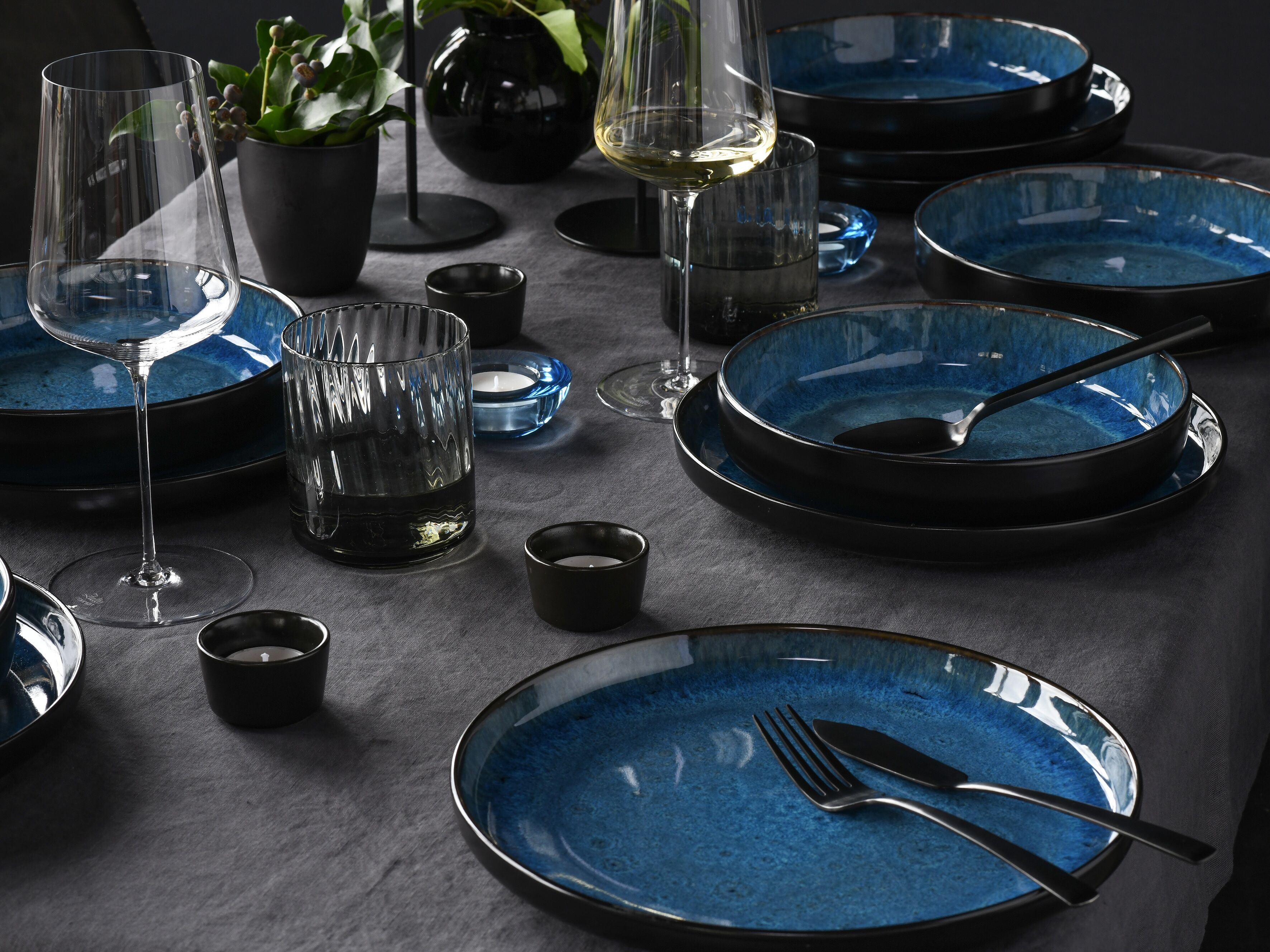 Teller-Set CREATABLE "Nordic Fjord", blau, 12 Stk., Steinzeug, Geschirr-Sets, Teller-Set, Tafelservice, 6 Speiseteller Ø 26 cm, 6 Suppenteller Ø 22,5 cm