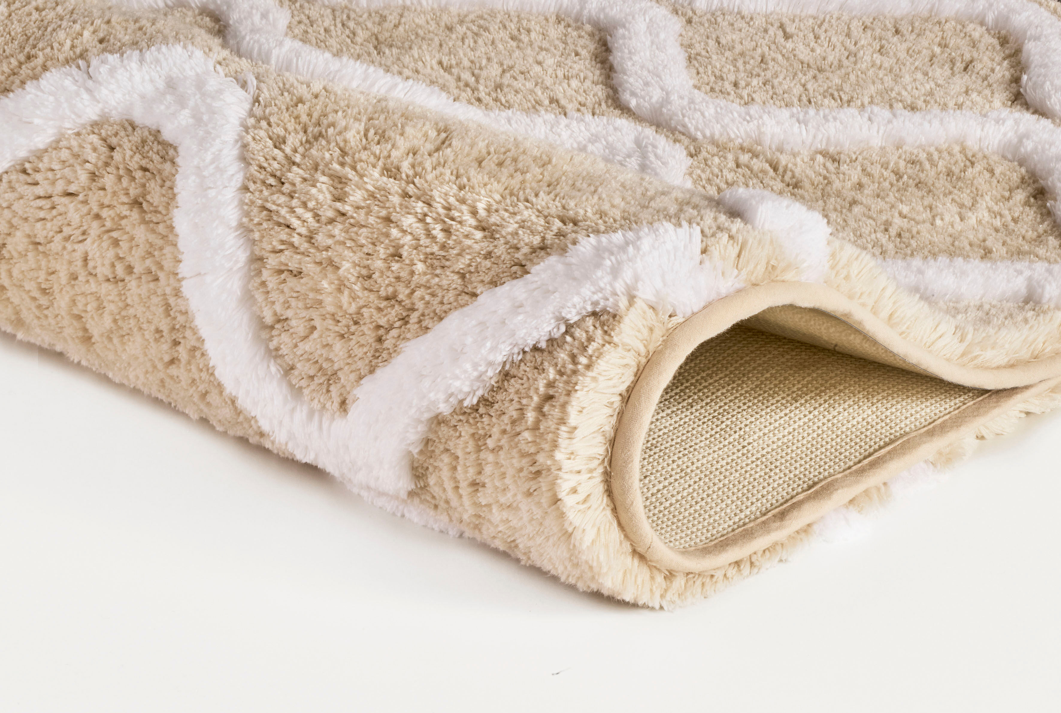 Badematte KLEINE WOLKE "Piana, Badvorleger, Badezimmer Teppich", beige (sandbeige), H:23mm, Polyester, Badematten, Badematte, Badteppich, modernes Wellen 3D-Design