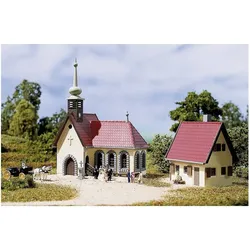 Auhagen 14461 N Dorfkirche mit Pfarrha