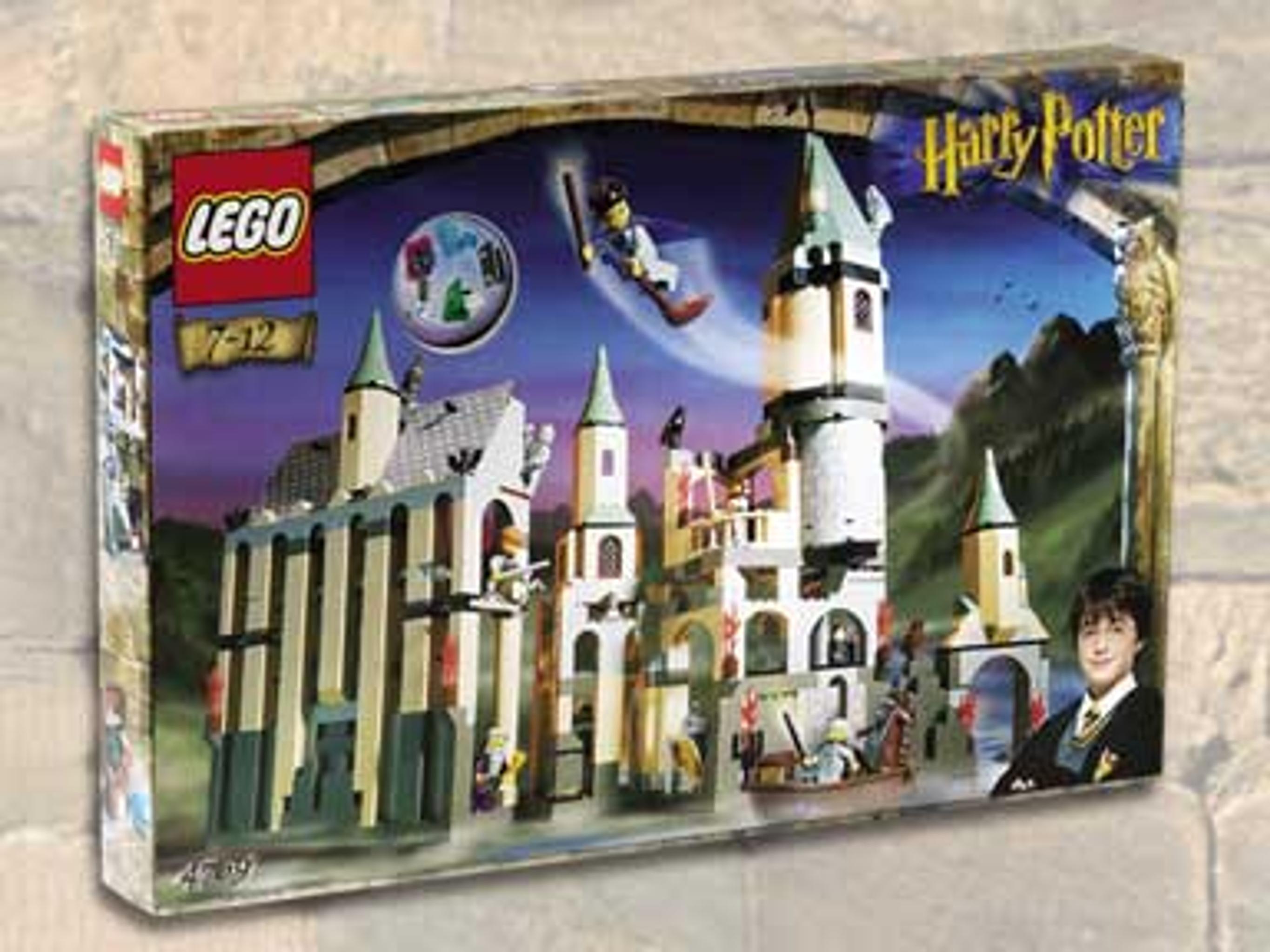 LEGO Hogwarts Castle {1st edition}