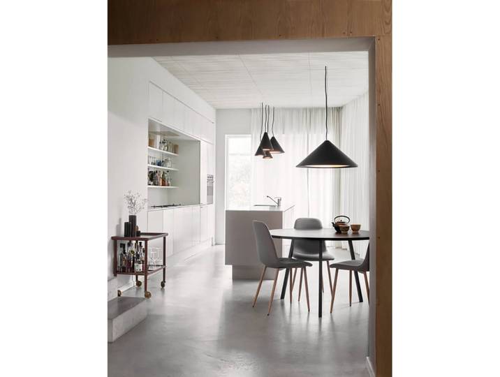 Keglen 400 LED Pendelleuchte Schwarz - Louis Poulsen - Wohnzimmer - Aluminium