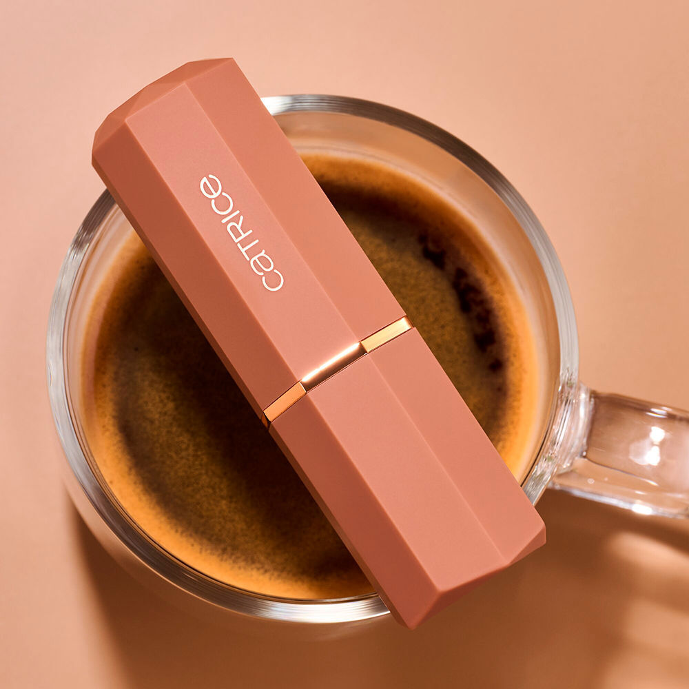 Catrice Espresso Yourself barra de labios brillo intenso #C01-Machiato Glow
