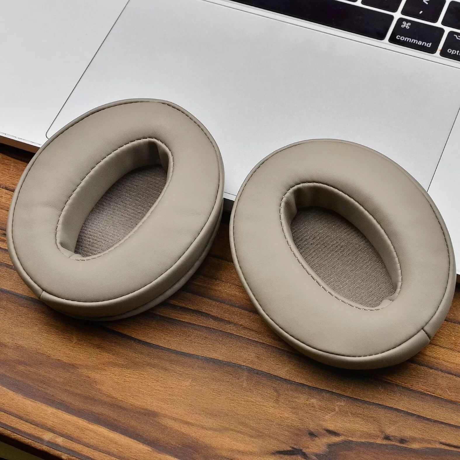INF Ohrpolster für Sennheiser HD 4.50BT/4.40BT