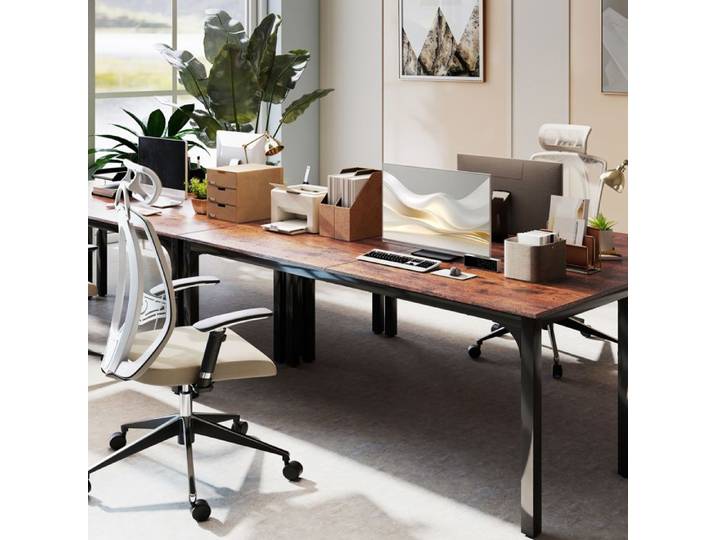 Bureau informatique au design rustique grand espace panneau de particules marron