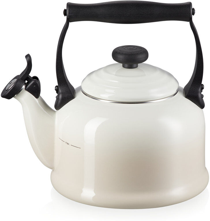Le Creuset Traditional Kettle with Fixed Whistle 2.1L Meringue 2.1L