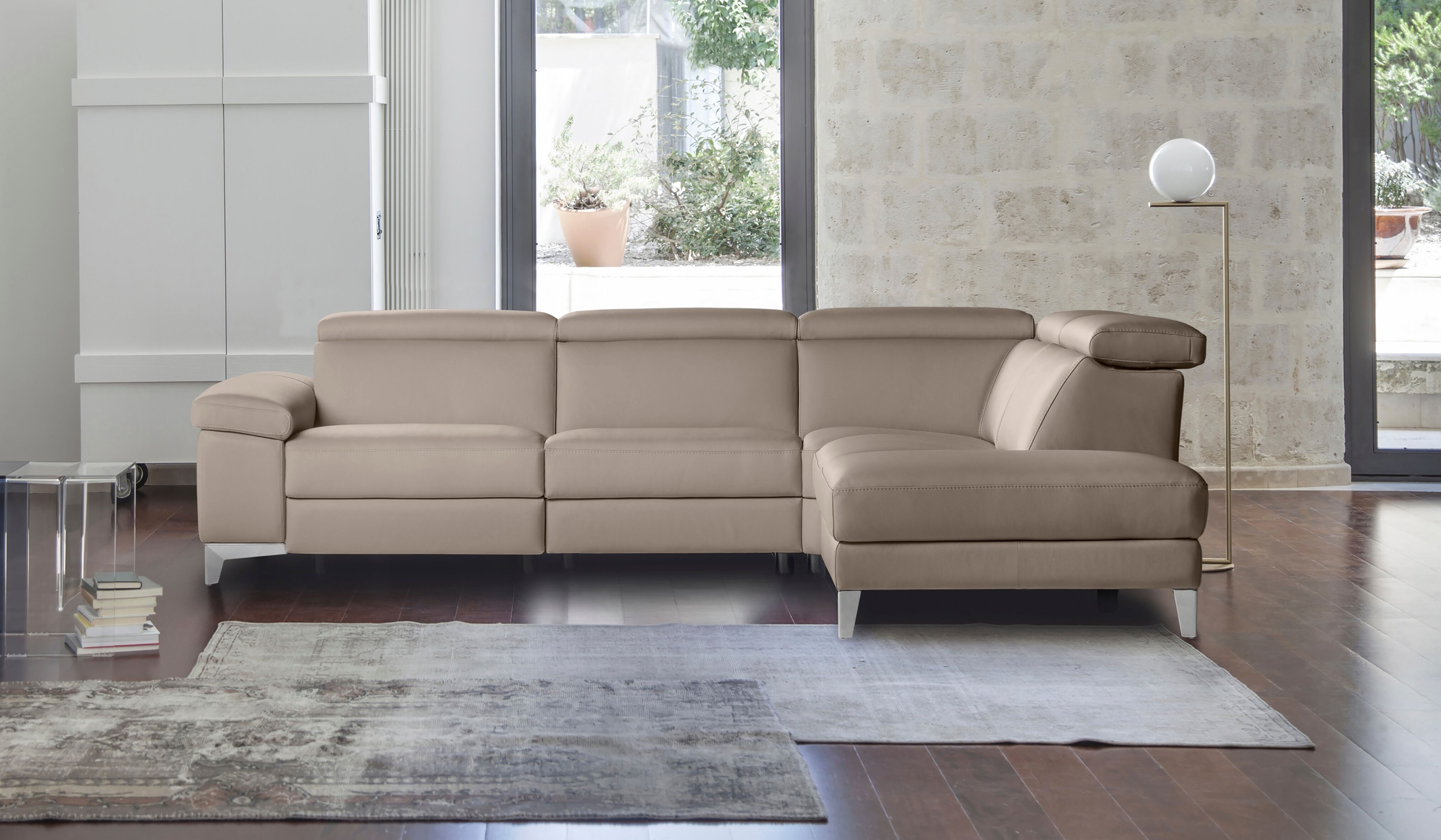 Ecksofa CALIA ITALIA "Nove, mit erstklassigen Sitzkomfort und Komfortfunktion", grau (fango), B:291cm H:80cm T:236cm, Sofas, Ecksofa, L-Form, mit hochwertigem Lederbezug