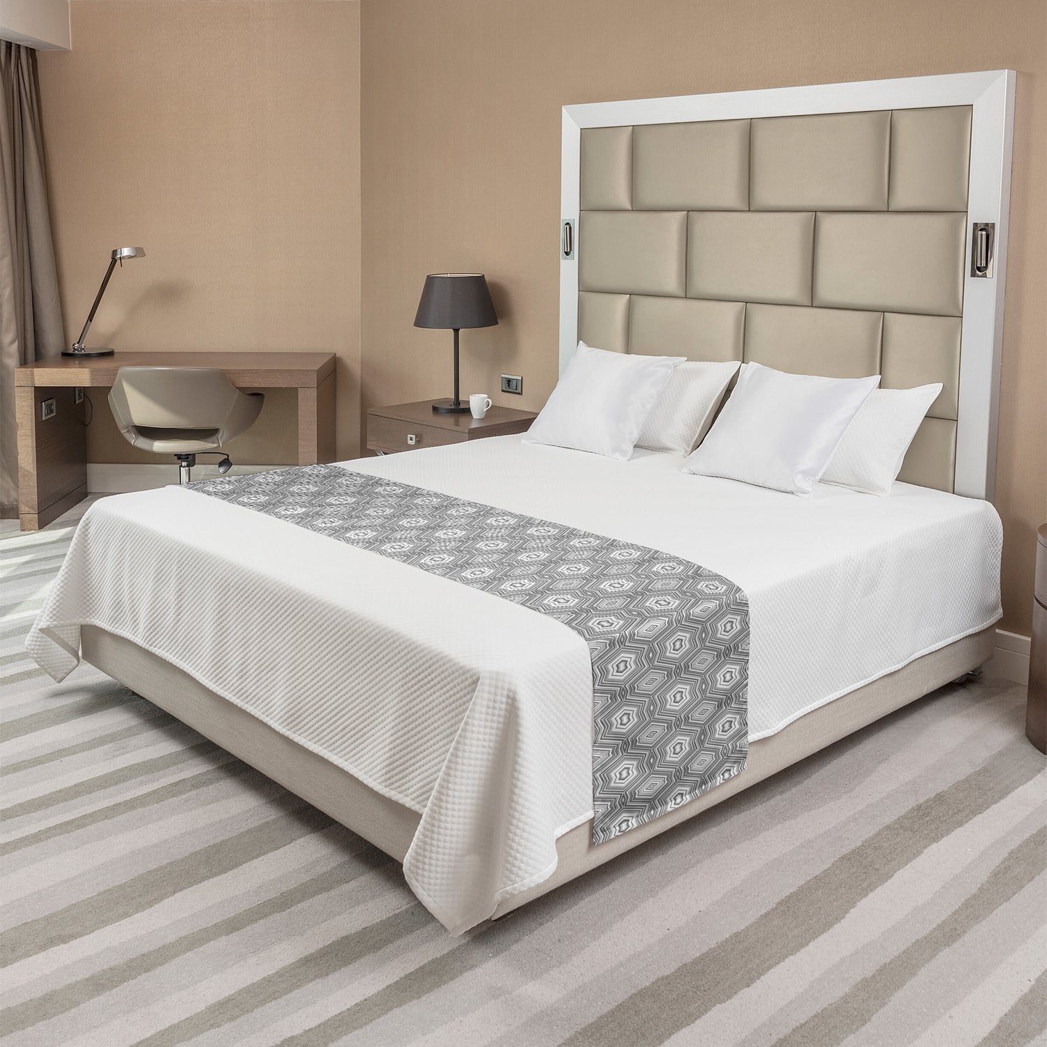 ABAKUHAUS Bedloper King - Grijs-Wit met Abstract Driehoekig Patroon