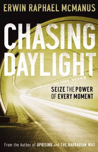 Erwin McManus - CHASING DAYLIGHT: Seize the Power of Every Moment - Preis vom 04.10.2026 03:51:26 h