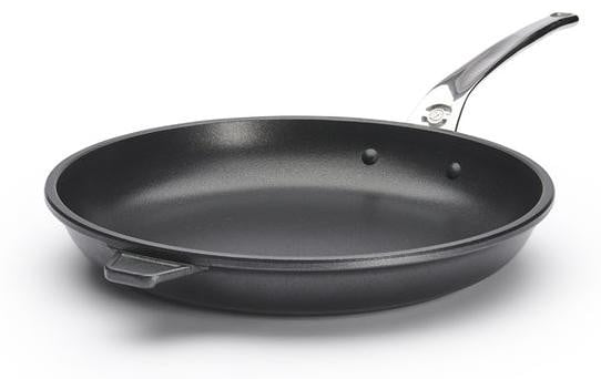 De Buyer Choc Extreme koekenpan met antiaanbaklaag, aluminium gietijzer, 32 cm