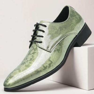 LightInthebox Men's Green Glossy Oxford Shoes with Lace-up Design - Fashion-forward, Formal, Suitable for Business Meetings and Semi-Formal Events