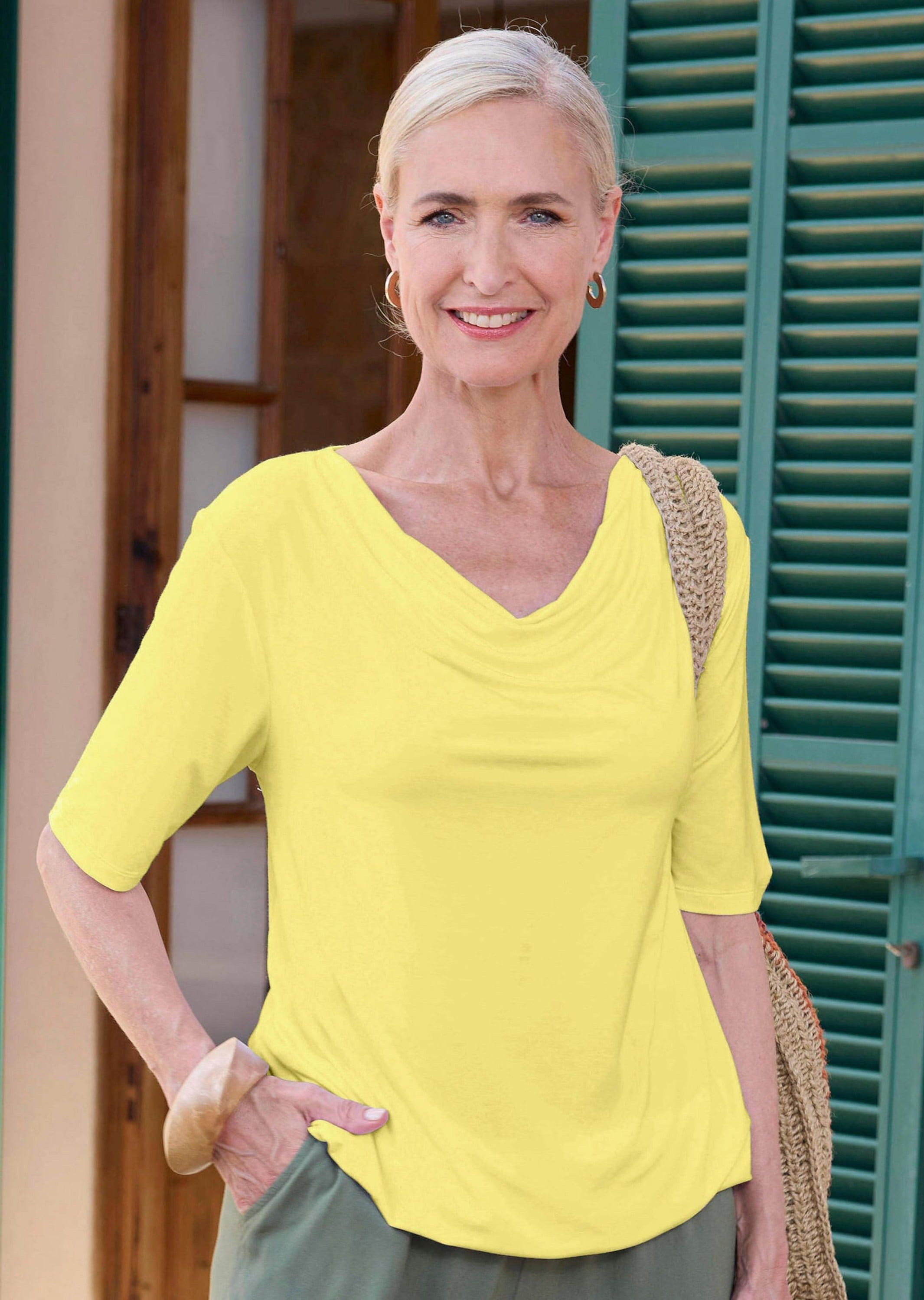 Kurzarmshirt GOLDNER "Blusenshirt mit Wasserfallausschnitt", Damen, Gr. 48, gelb, Obermaterial: 95% Viskose CV. 5% Elasthan EL., Basic, figurumspielend, Gerade, Shirts Kurzarmshirt, Wasserfallausschnitt