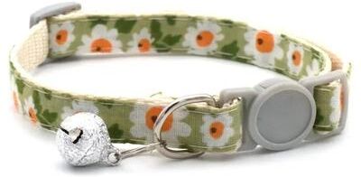 Uplift Treasures Daisy Pet Bandana Collar green