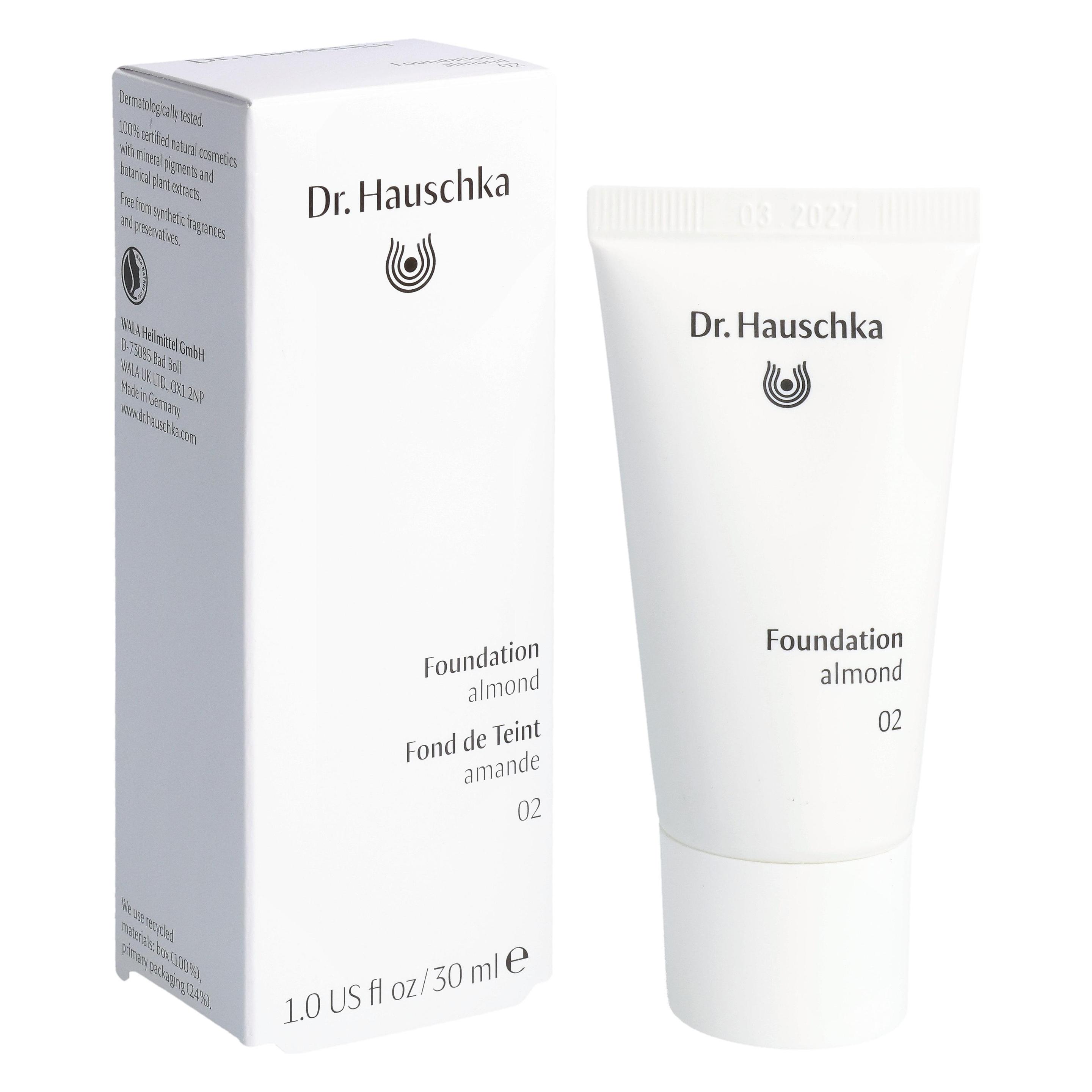 Dr. Hauschka Foundation (Almond 02) (HAU420005910)