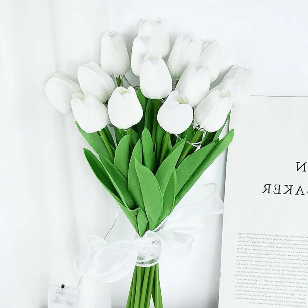 Set van 15 realistische witte kunsttulpen met LED voor sfeervolle decoratie