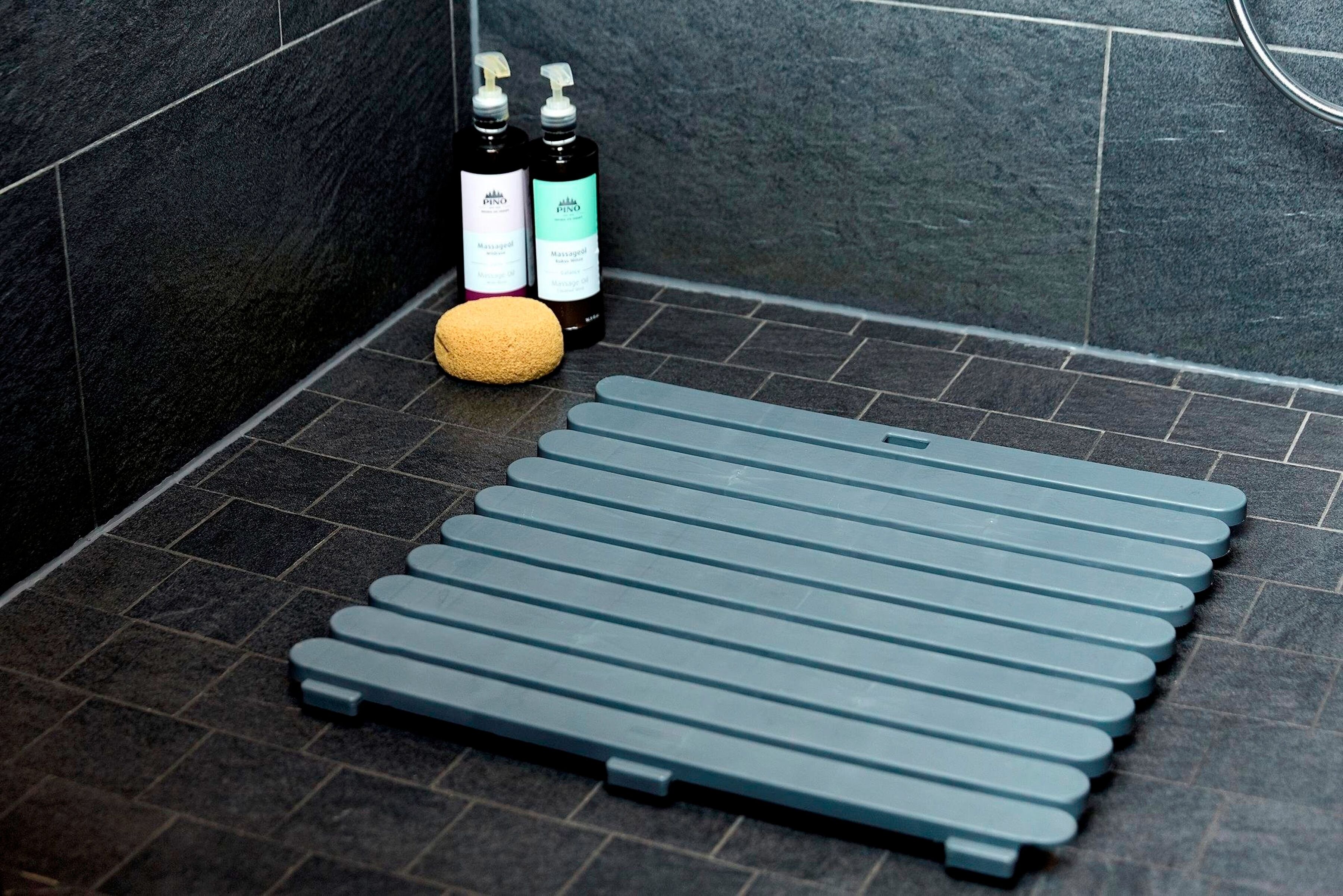 Badematte WENKO, grau, H:3mm, Kunststoff, Badematten, Badematte, Ideal für Dusche, Bad, Sauna und Poolbereich grau rechteckig (55cm x 55cm ), 1 Stk.