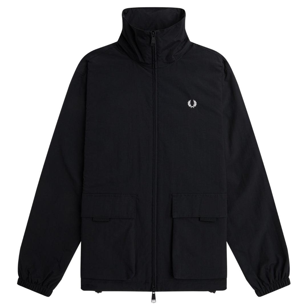 Fred Perry zwarte jas met patchzak en ritssluiting