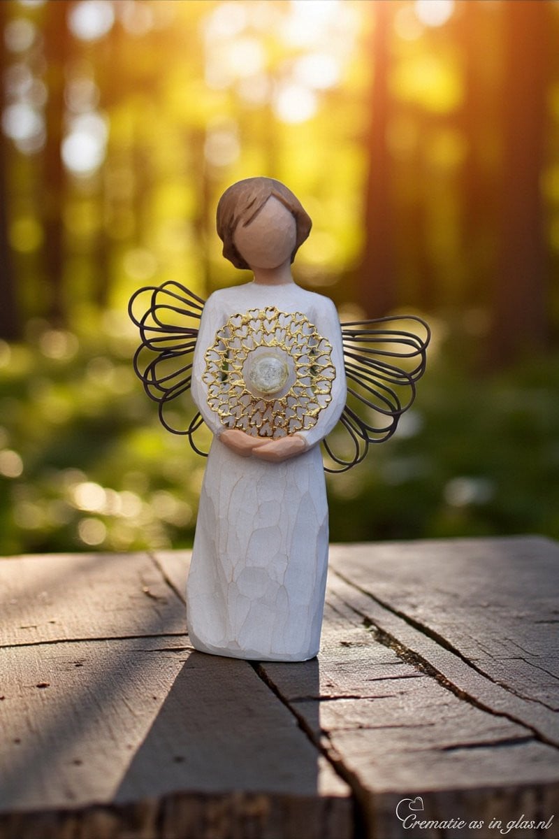 Willow Tree Sweetheart urn gedenkbeeldje met mini-urn van glas