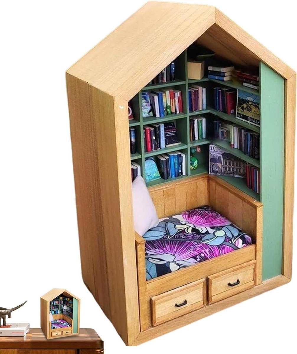 Houten miniatuur boekenrek met decoratieve scène voor stressverlichting