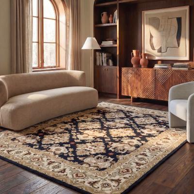 SAFAVIEH Handmade Heritage Caroline Traditional Oriental Wool Rug