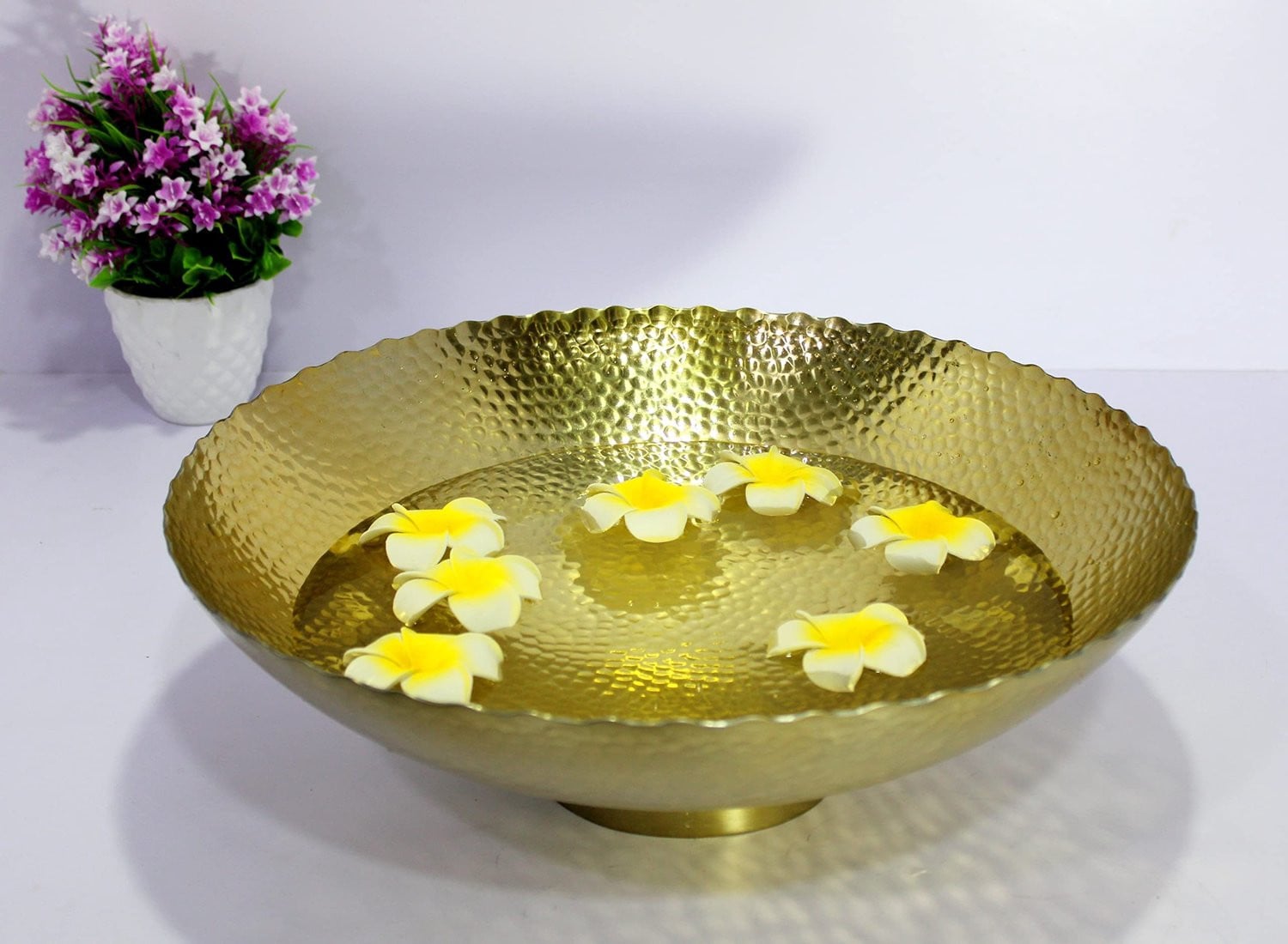 Etnische Decoratieve Metaal Urli Kom, 16 Inch, Traditioneel