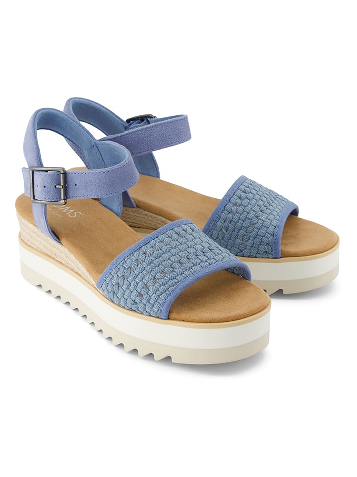 TOMS Keilsandaletten in Hellblau - 38,5