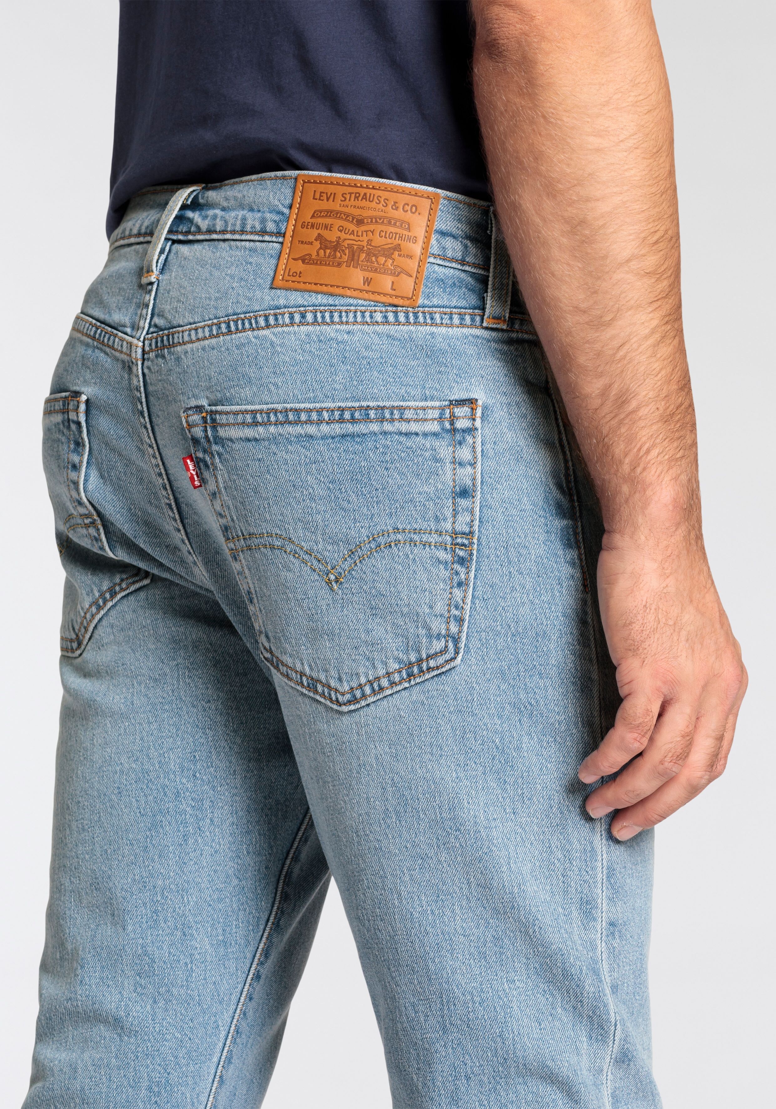 Levi's Levis "512 Slim Taper Fit" mit Markenlabel
