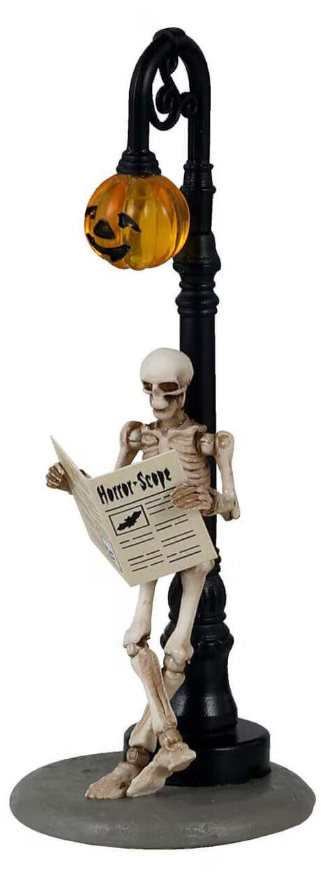 LEMAX Halloweenfiguur Checking his horrorscope