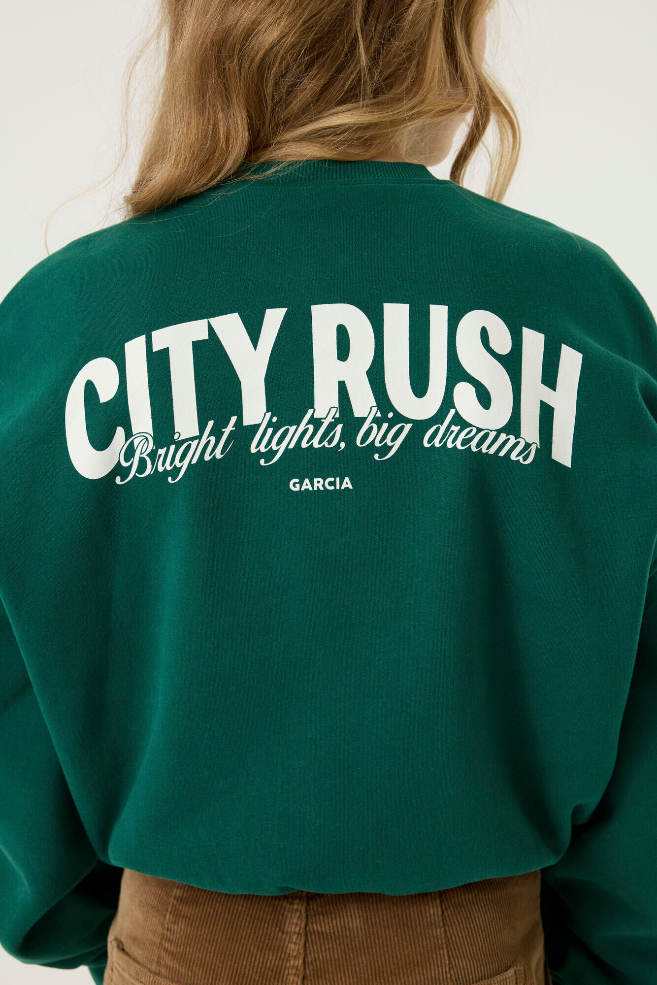Sweatshirt GARCIA, Jungen, Gr. 176, grün (forest leaf), Sweatware, Obermaterial: 80% Baumwolle, 20% Polyester, regular fit taillenbedeckt, Rundhals, Rippbündchen, Sweatshirts Sweatshirt, mit Frontprint, for Girls forest leaf 176