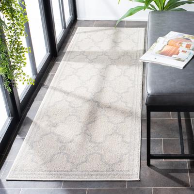 SAFAVIEH Amherst Norma Modern Rug