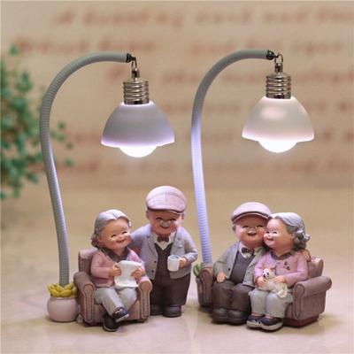 Top Demand Picks Creative Sweety Lovers Couple Ornaments, Grandparents Model Ornament, Modern Home Decoration Table Gift For Office 02