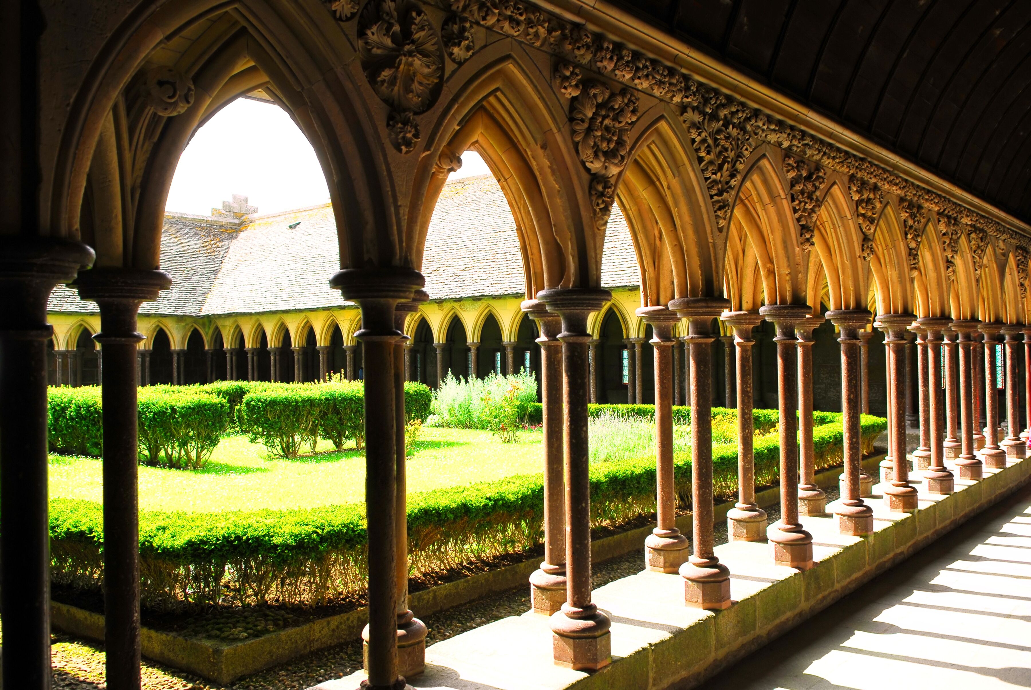 Fototapete PAPERMOON "Saint Michel Cloister", bunt, B:2,5m L:1,86m, Vlies, Tapeten, Fototapete bunt B/L: 2,5m x 1,86m, Bahnen: 5 Stk.