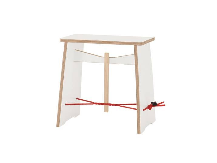 Nils Holger Moormann Schemel Strammer Max weiß, Designer Max Frommeld, 44x43x30 cm