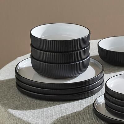 Christian Siriano Laro Stoneware Dinnerware Set