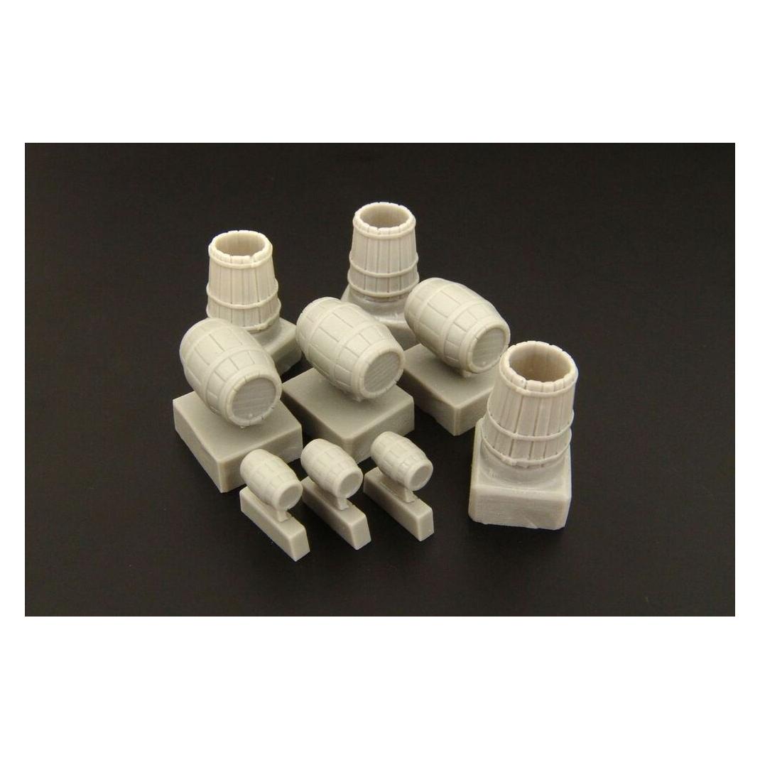 Brengun Wooden barrels and buckets (BRL72082)
