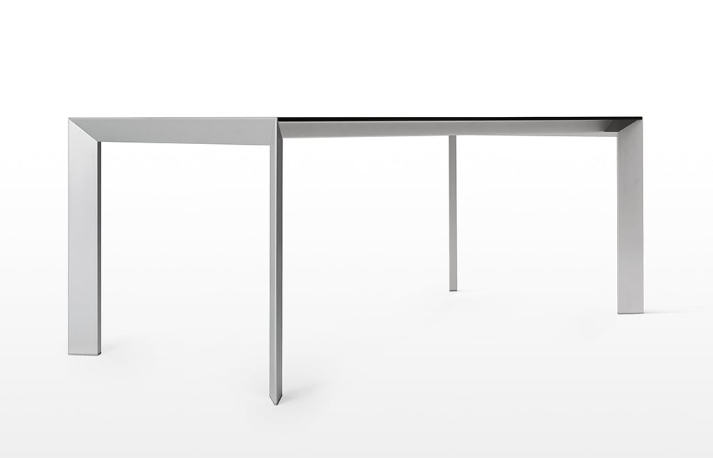 Kristalia Nori Linecompact Indoor Tisch ausziehbar (Tischplatte weiß, Beine elox... Tischplatte weiß, Beine eloxiertes Aluminium | 80 x 114 / 154 / 194cm 01NOR01