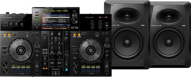 Pioneer DJ XDJ-RR met Pioneer VM80 speakers per paar
