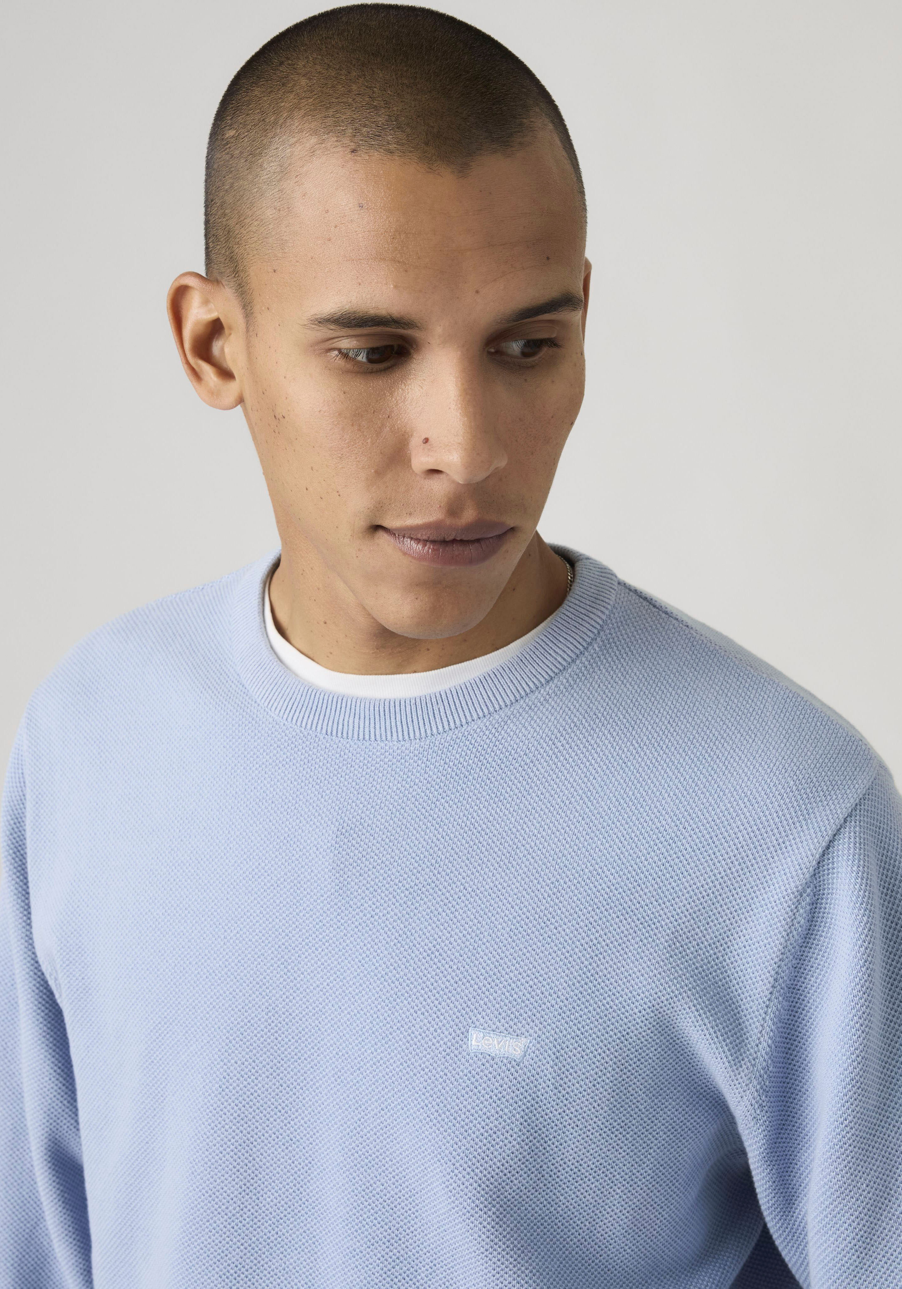 Rundhalspullover LEVI'S "LIGHTWEIGHT HM SWEATER", Herren, Gr. S, blau (chambray blau pique), Strick, Obermaterial: 100% Baumwolle, regular fit normal, Rundhals, angesetztes Bündchen, Pullover Rundhalspullover, Feingerippte Abschlüsse chambray blau pique S
