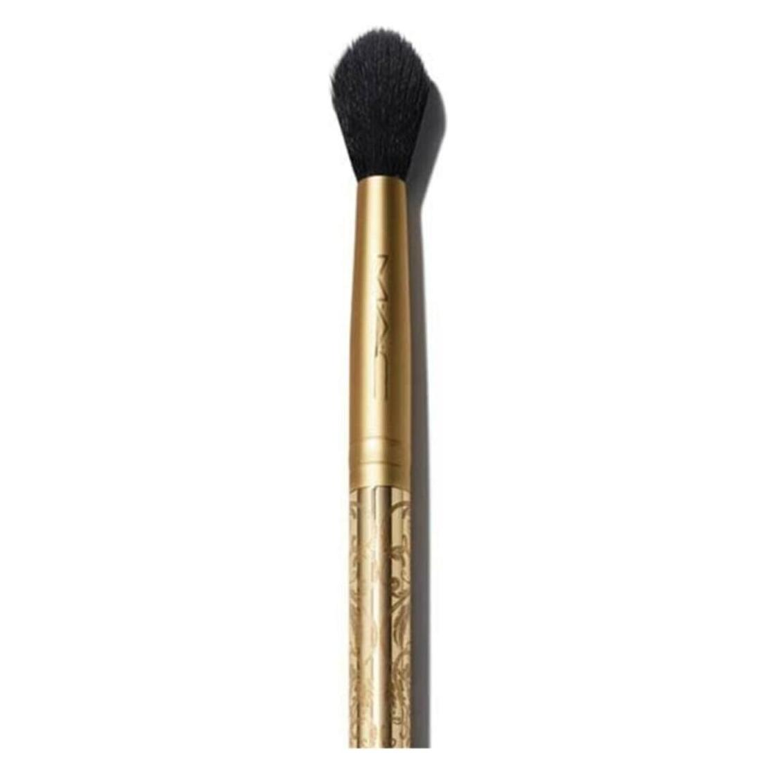 MAC Cosmetics 224S Brush / Tempting Fate 224S Tapered Blending Brush (AK577700000)
