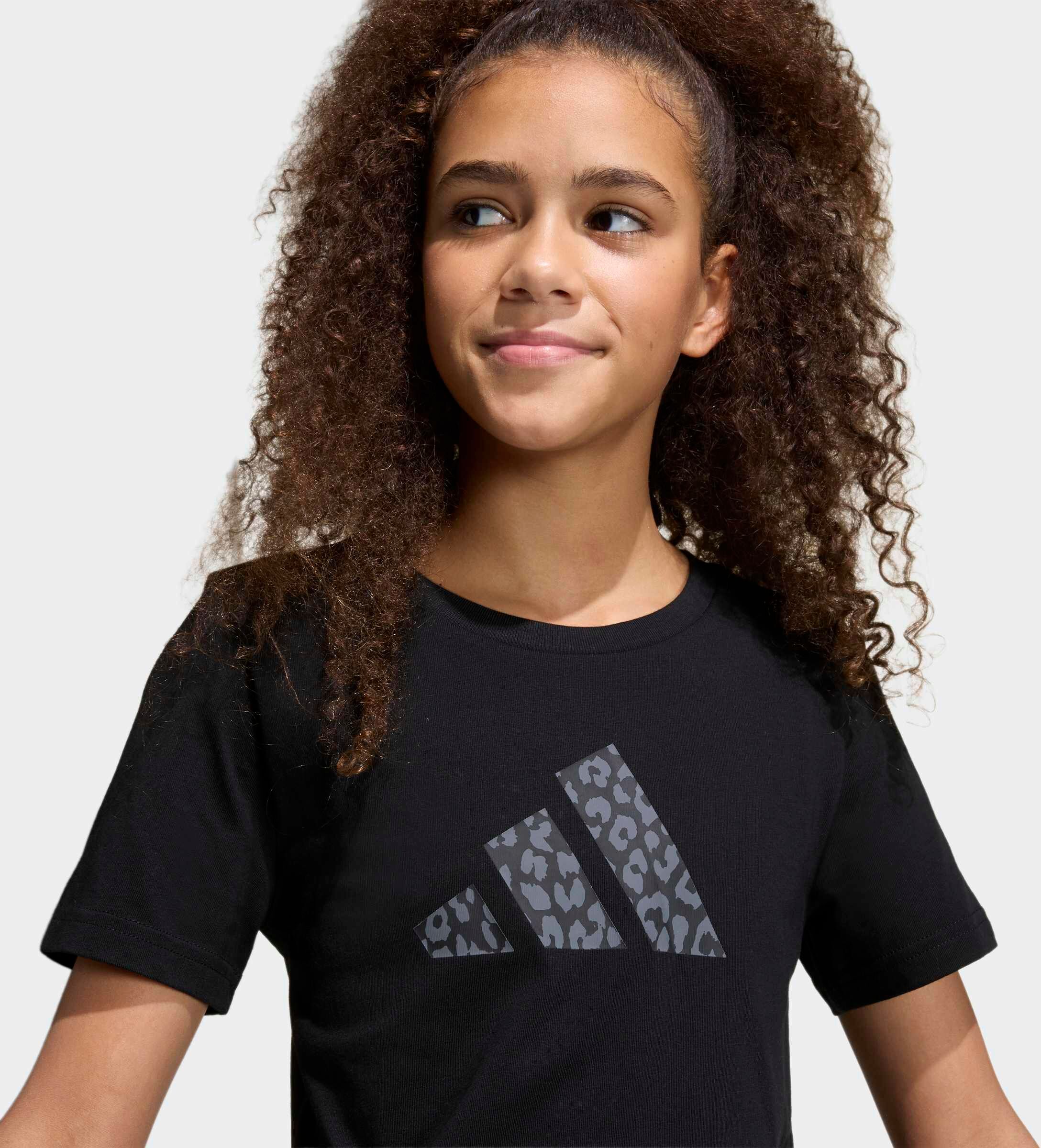 T-Shirt ADIDAS SPORTSWEAR "JUNIOR GIRLS ANIMAL PRINT GRAPHIC", Mädchen, Gr. 116, schwarz, Obermaterial: 100% Baumwolle, normal, Rundhals, Shirts T-Shirt schwarz 116