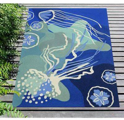 Lush Decor Capri Jelly Fish Indoor/Outdoor Rug Ocean