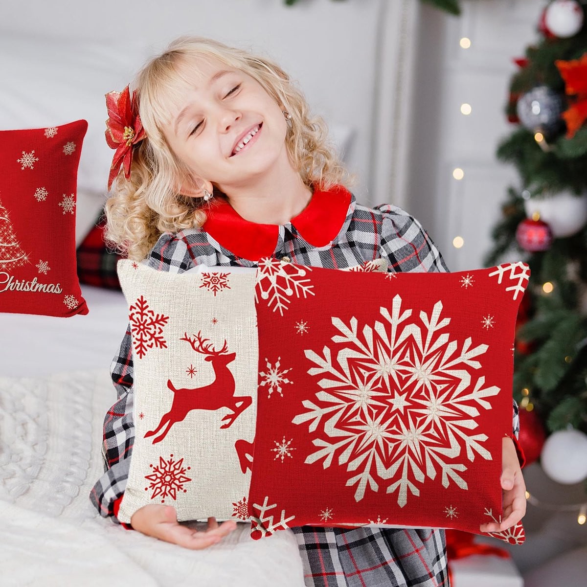 Unyqoos Set van vier kussenslopen met kerstmotieven