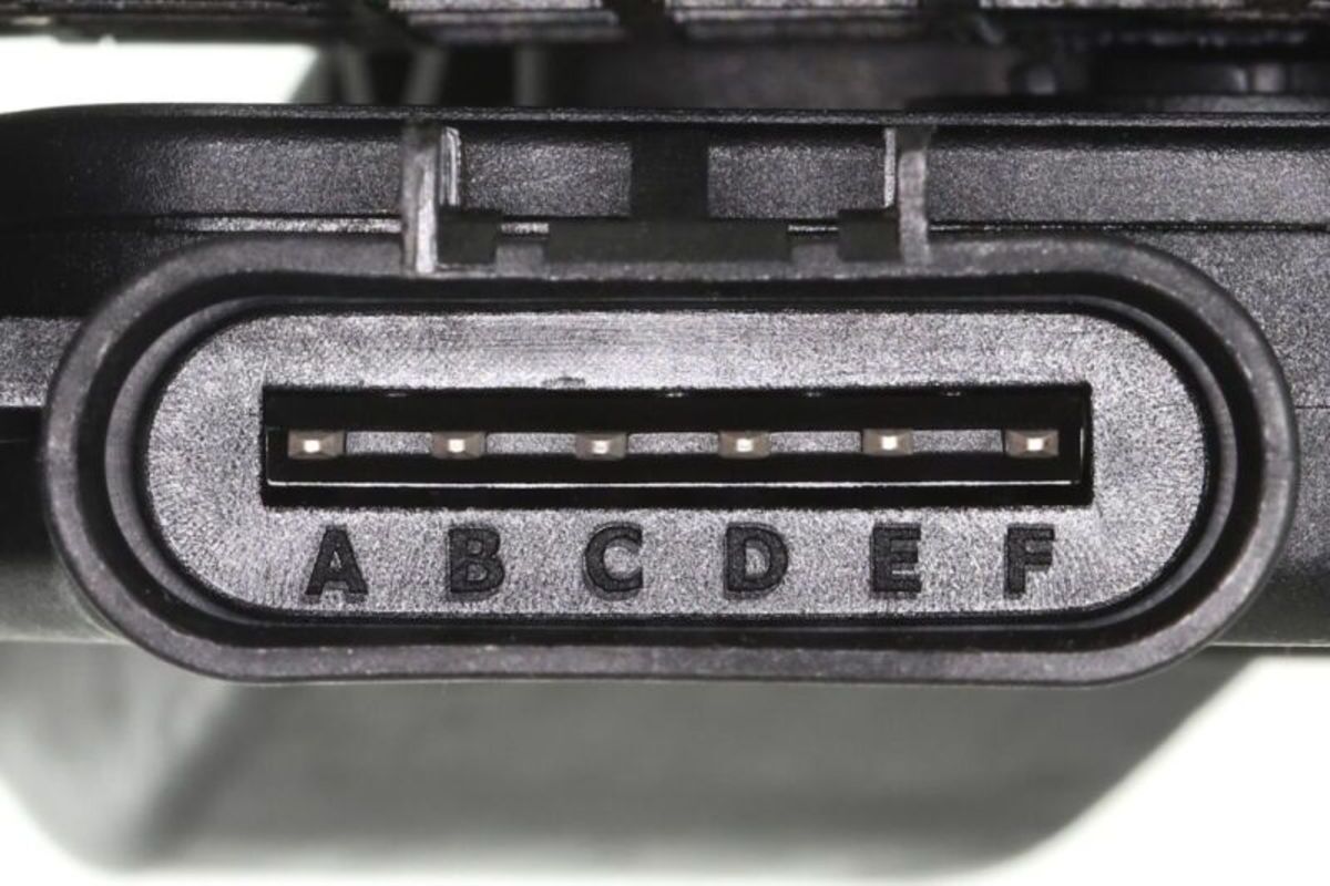 Fahrpedalsatz VEMO V24-82-0003