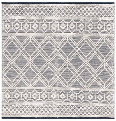 SAFAVIEH Handmade Natura Nico Boho Wool Rug