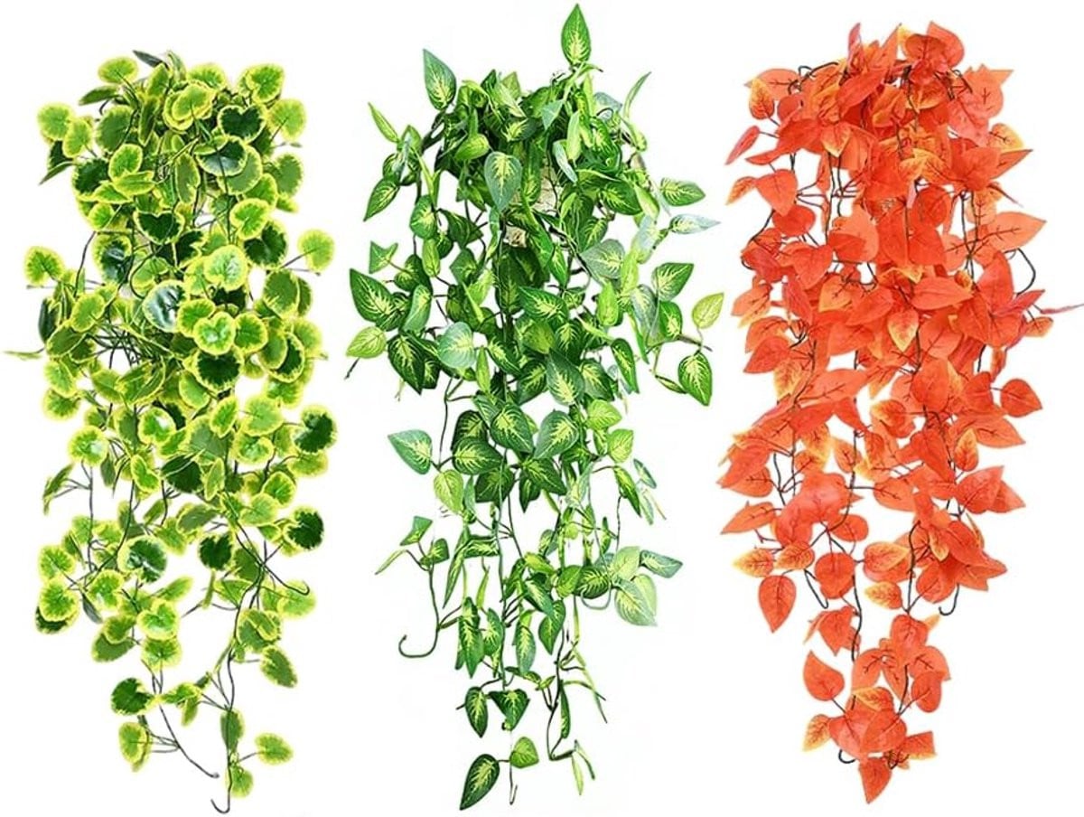 Set van 3 hangende kunstplanten in het groen