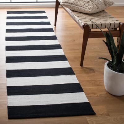 SAFAVIEH Handmade Montauk Caspian Stripe Cotton Flatweave Rug