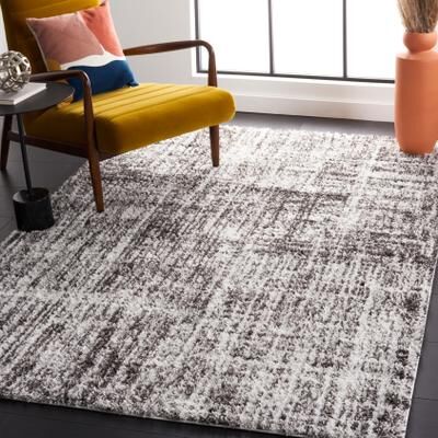 SAFAVIEH Berber Shag Slobodka Rug