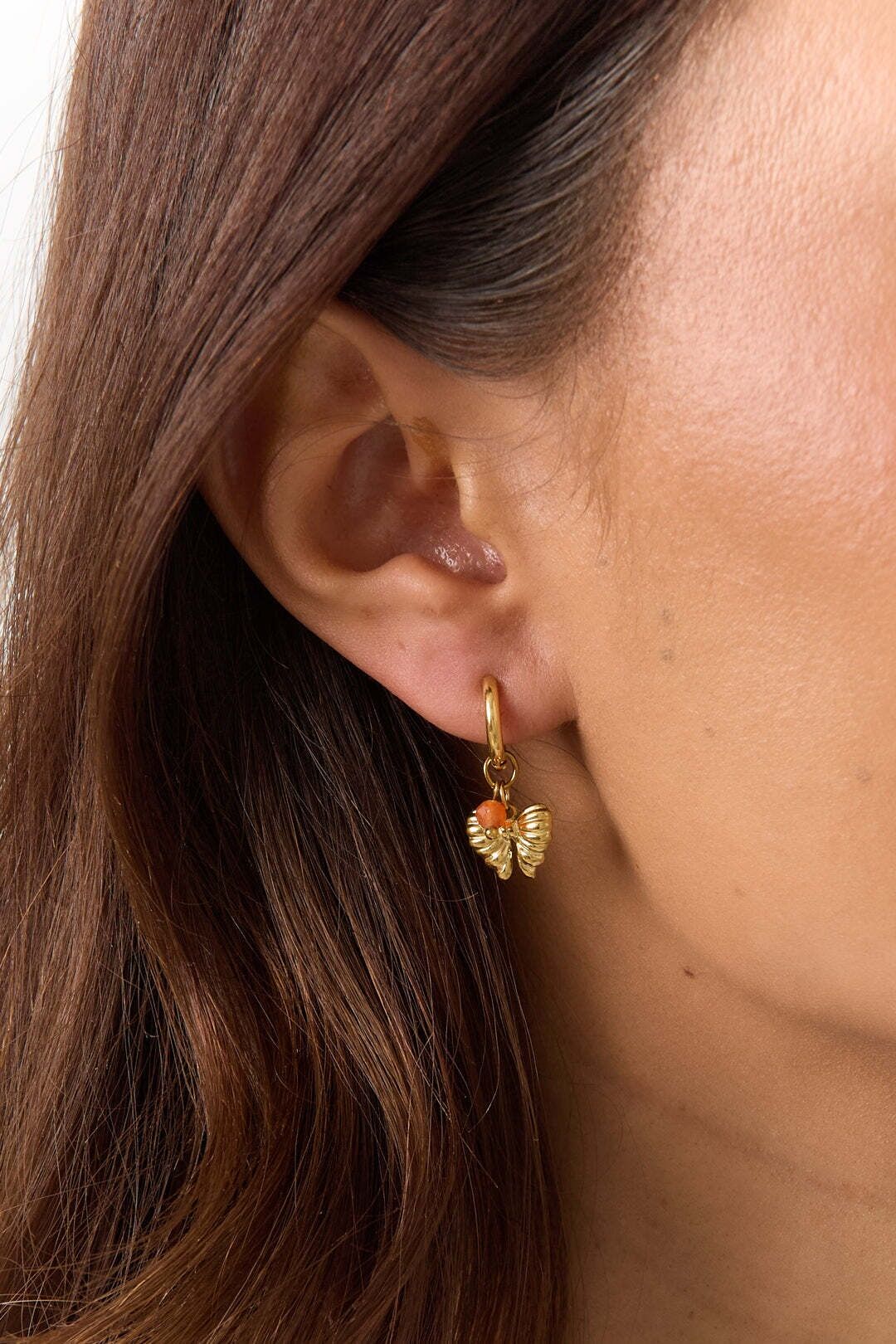 Paar Ohrhänger ADELIA´S "Ohrringe Ohrhänger mit Schleifenanhänger aus Edelstahl, 14 Karat vergoldet", gold (orange), Ohrringe, Damen, Edelstahl, Paar Ohrhänger, Trendiger Modeschmuck mit dem plastisch gestalteten Schleifenanhänger