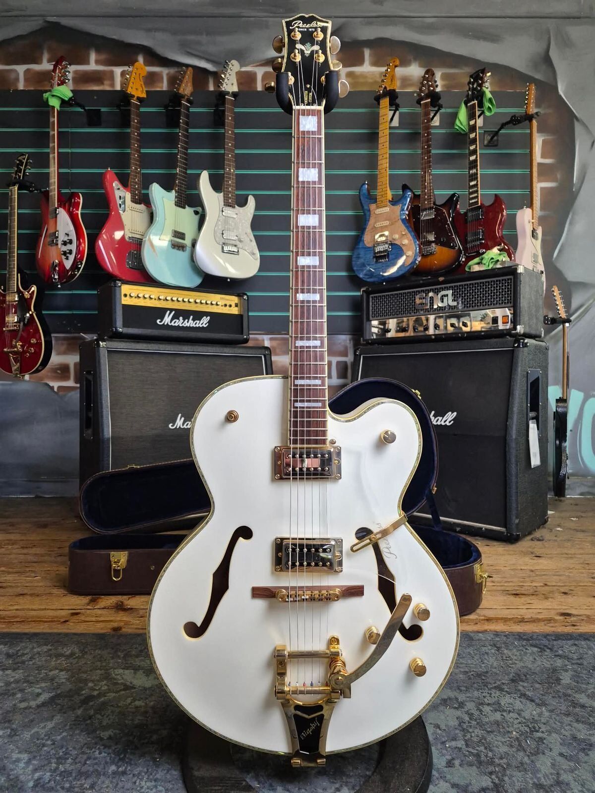 Peerless Gigmaster Custom Gloss White 2008 Hollow-Body Electric Guitar   Gloss White - Refurbished