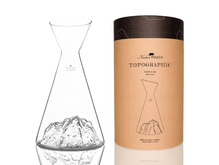 Alaskan MAKER Carafe à eau en verre 1 L TOPOGRAPHIC (Mont Blanc) Montagne en relief topographique 3D - Verre borosilicate soufflé à la bouche - Goulot large et bec verseur